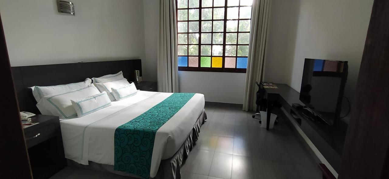 Hotel Union Girardot Luaran gambar